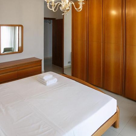 Ginevra Apartment Чефалу Екстериор снимка
