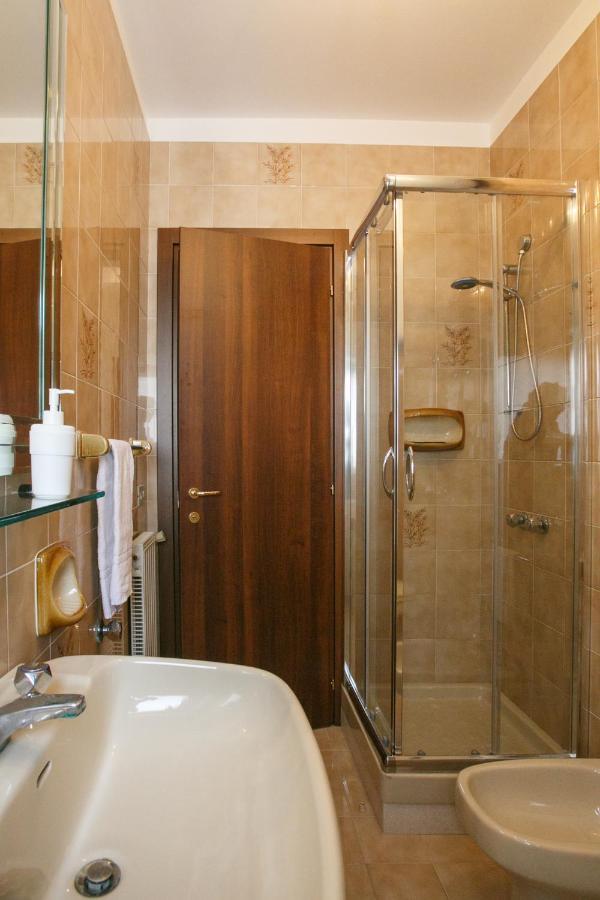 Ginevra Apartment Чефалу Екстериор снимка