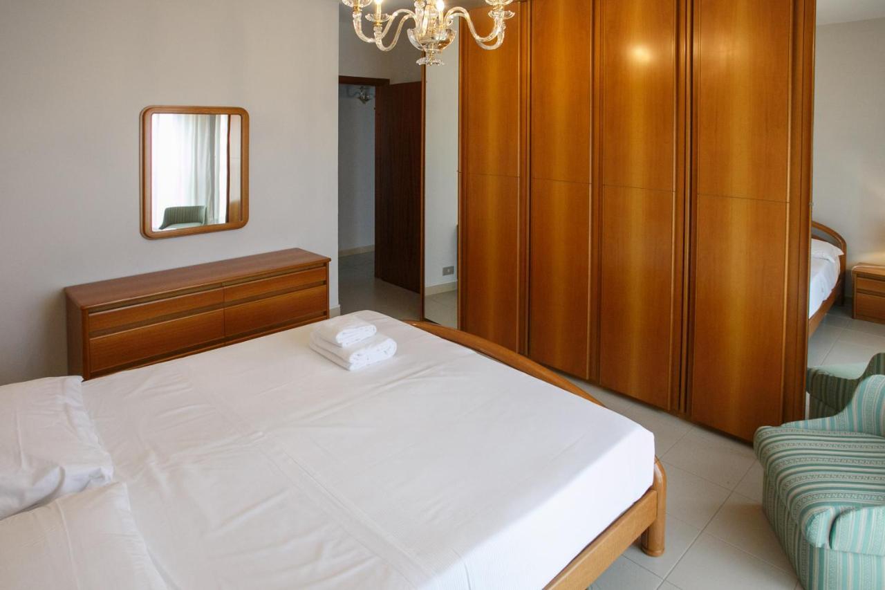 Ginevra Apartment Чефалу Екстериор снимка