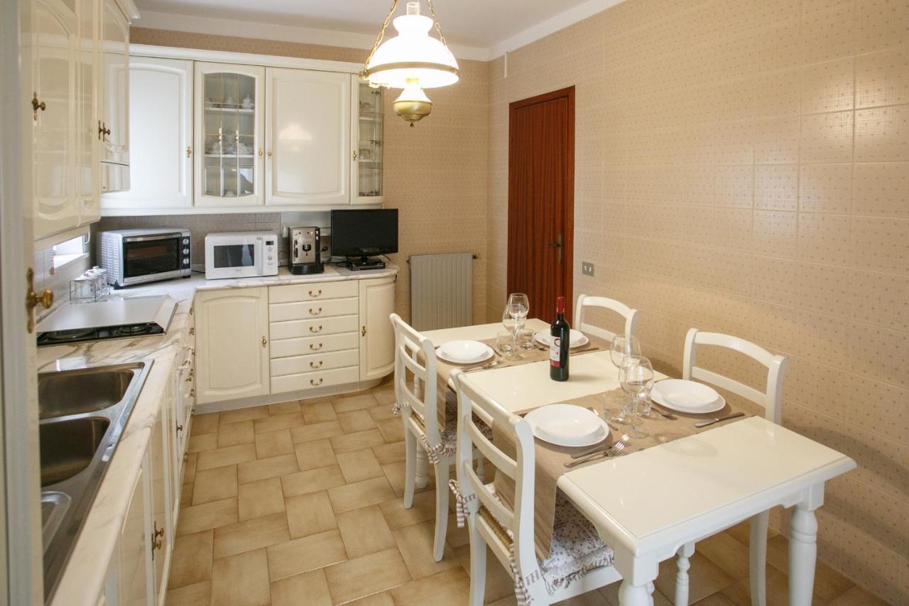 Ginevra Apartment Чефалу Екстериор снимка