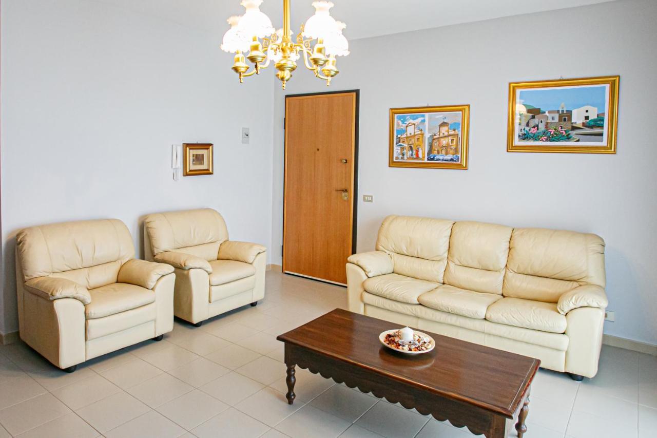 Ginevra Apartment Чефалу Екстериор снимка